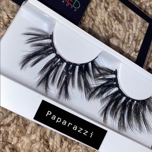 UNBOTHERED BEAUTY MINKS